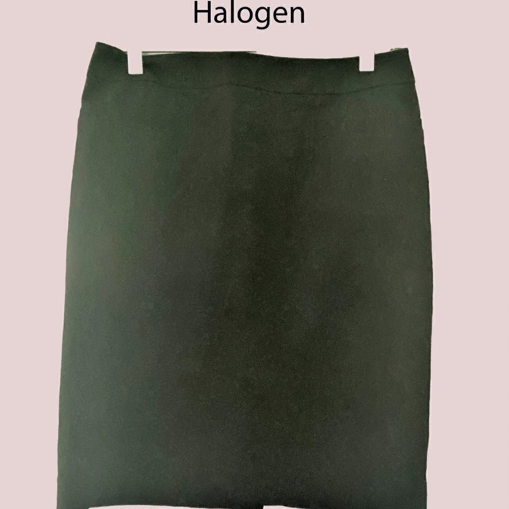 NWOT Halogen Size 4 Black Midi Skirt.